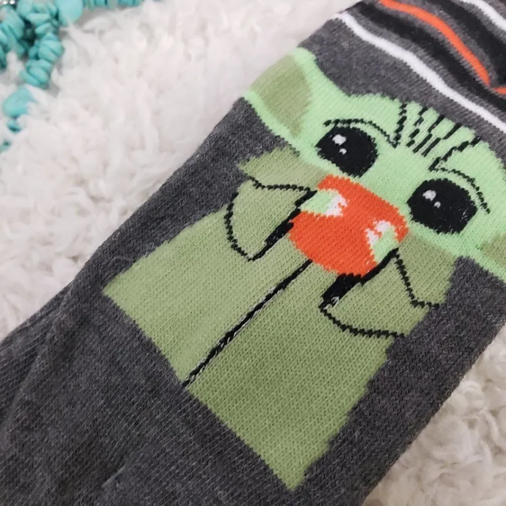 Mandalorian Starwars Boy o Girl Socks Size 6-12